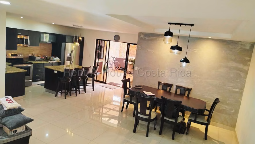   Casa Amueblada en El Coyol con Piscina y Seguridad 24/7 - Imagen 10