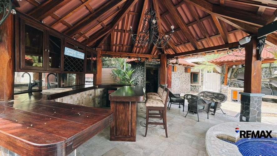 Hogar Tranquilo Cerca de Playa Jacó - Imagen 17