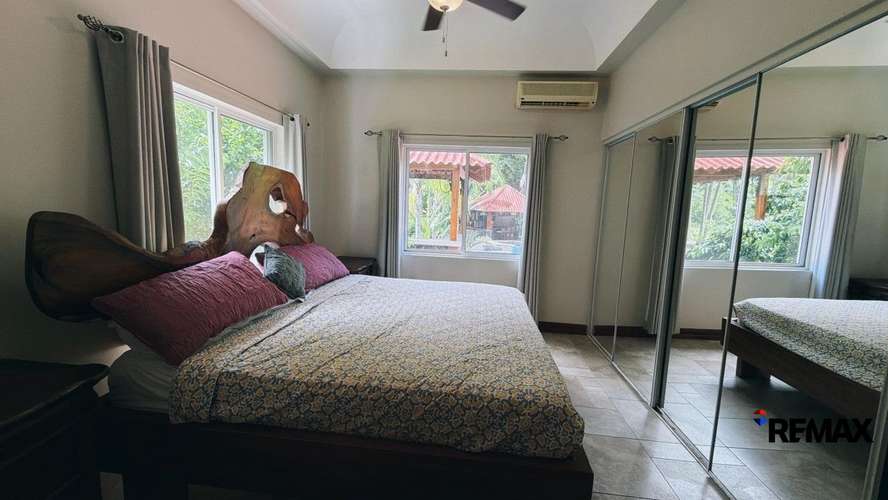 Hogar Tranquilo Cerca de Playa Jacó - Imagen 10