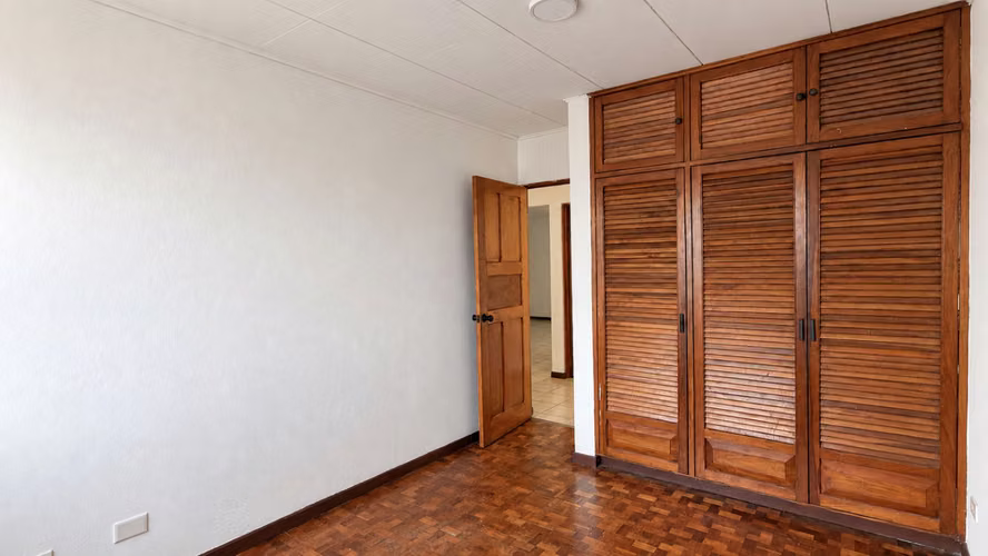 Alquiler | Casa con excelente ubicación en Freses de Curridabat - Imagen 15
