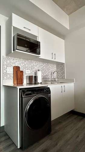 Apartamento full amoblado, equipado y decorado - Imagen 4