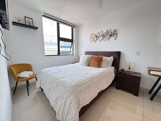 OPORTUNIDAD Apartamento amueblado de 1 habitación, piso 7.