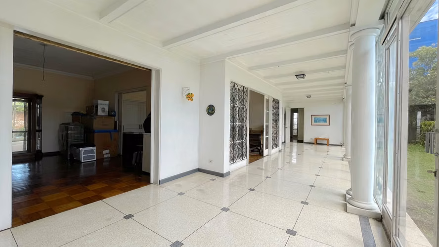 Lote en venta Barrio Escalante 958 m² uso mixto, 30 m de frente