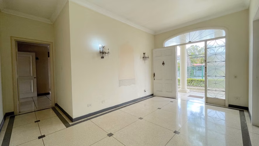 Lote en venta Barrio Escalante 958 m² uso mixto, 30 m de frente
