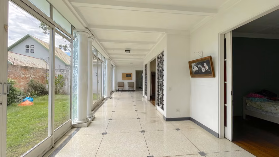 Lote en venta Barrio Escalante 958 m² uso mixto, 30 m de frente