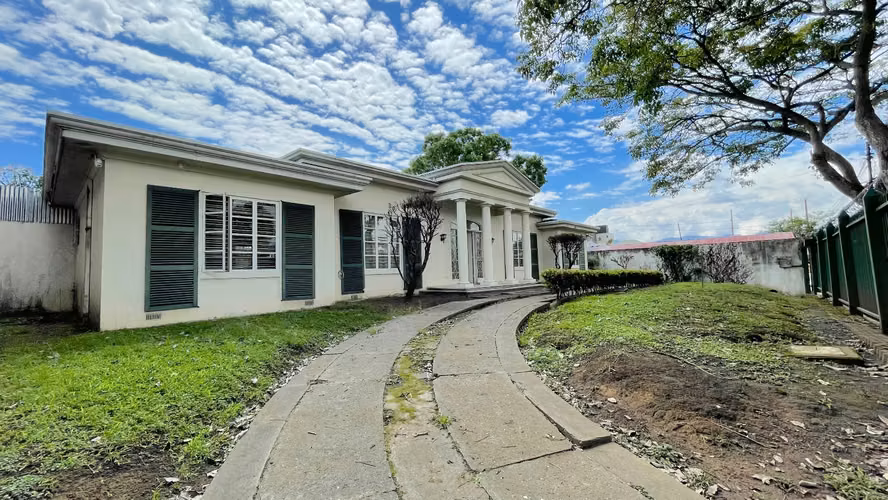 Lote en venta Barrio Escalante 958 m² uso mixto, 30 m de frente