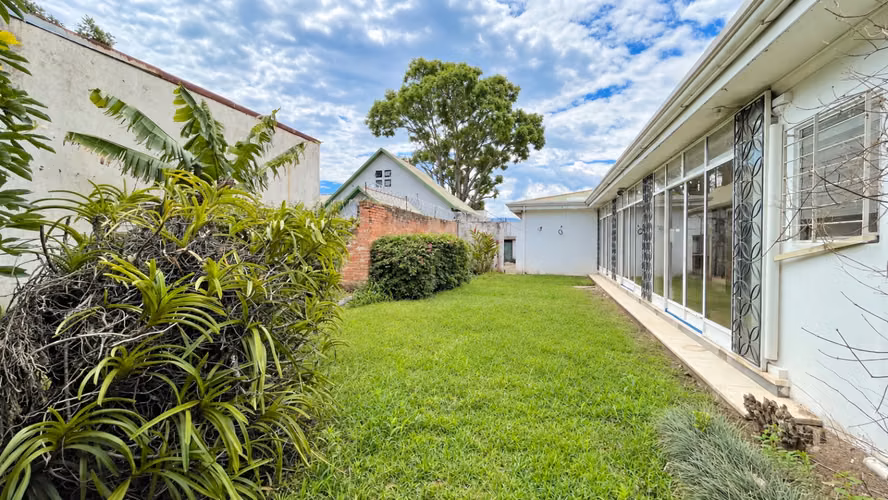Lote en venta Barrio Escalante 958 m² uso mixto, 30 m de frente