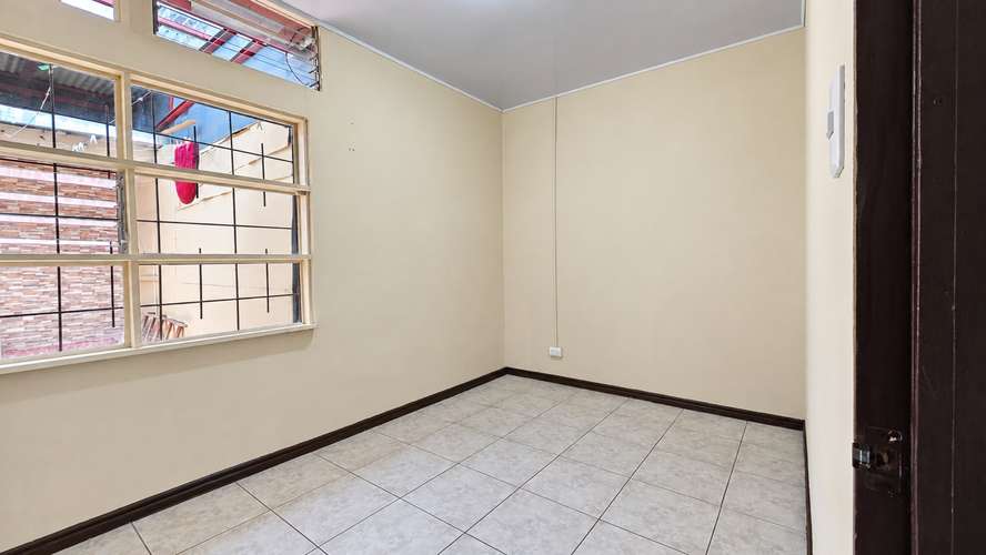 Alquiler Rohrmoser – Pavas | 2 hab + oficina + parqueo | 400.000 - Imagen 9