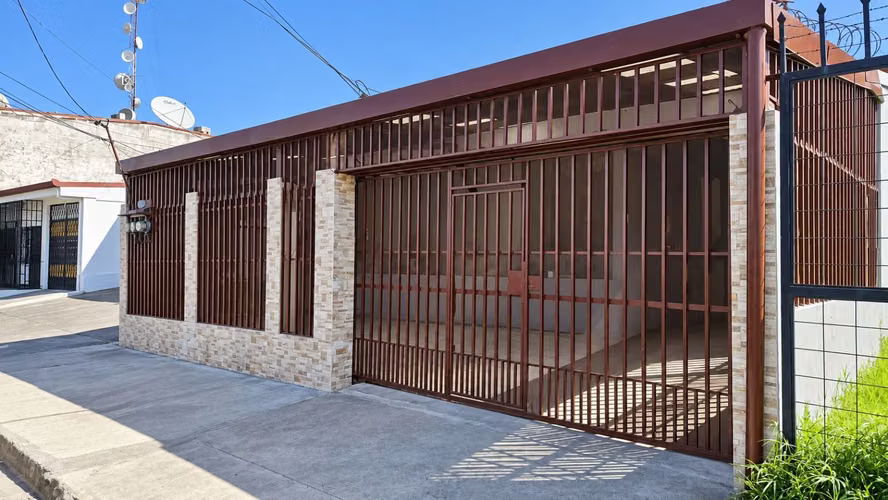 Rohrmoser Geroma | 3 Hab + 2 Baños + Parqueo | 410.000 - Imagen 1