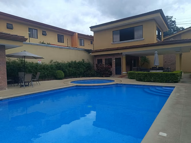 Venta de casa en condominio en Santa Ana centro - Imagen 10