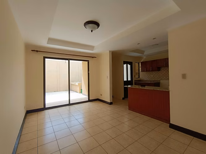 Venta de casa en condominio en Santa Ana centro - Imagen 2