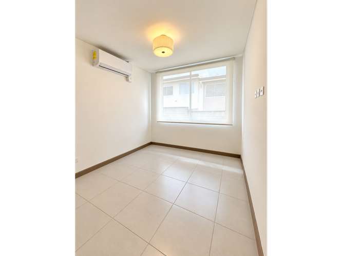 ALQUILER DE CASA AMUEBLADA EN CONDOMINIO BLUE, CARIARI - Imagen 13
