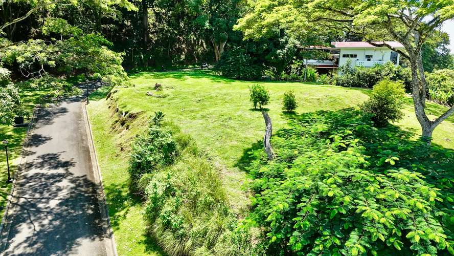 Terreno Excepcional en Tarcoles: Vistas al Mar, Río y Naturaleza Pura