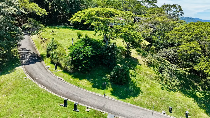 Terreno Excepcional en Tarcoles: Vistas al Mar, Río y Naturaleza Pura - Imagen 16