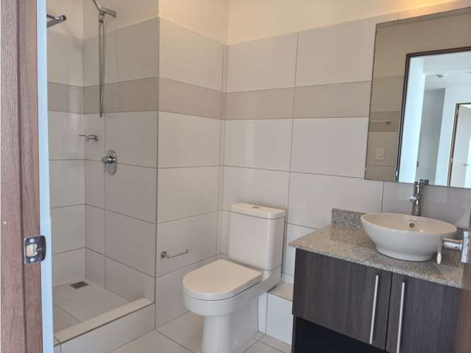 VENTA DE APARTAMENTO, HEREDIA, ULLOA, CONDOMINIO BELLAVISTA - Imagen 11