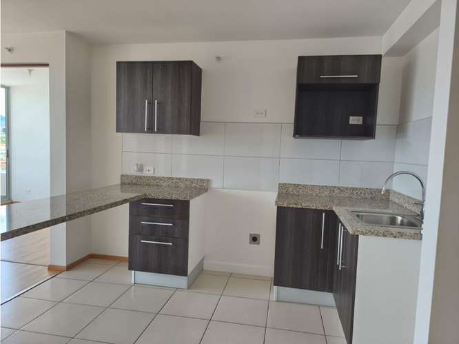 VENTA DE APARTAMENTO, HEREDIA, ULLOA, CONDOMINIO BELLAVISTA - Imagen 5
