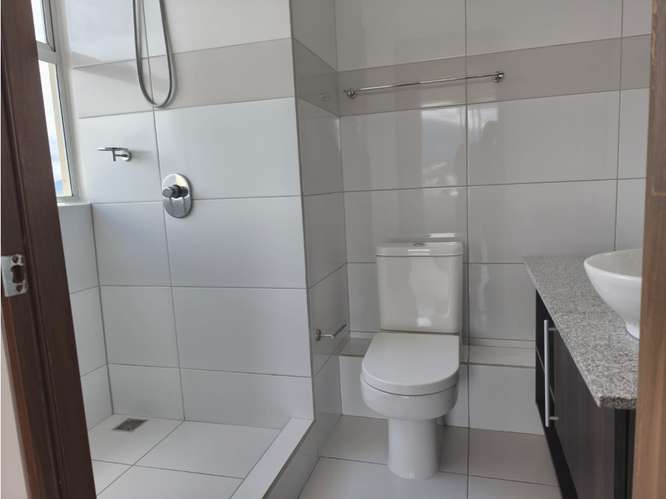VENTA DE APARTAMENTO, HEREDIA, ULLOA, CONDOMINIO BELLAVISTA - Imagen 9
