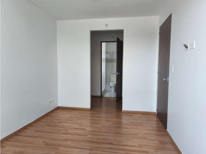 VENTA DE APARTAMENTO, HEREDIA, ULLOA, CONDOMINIO BELLAVISTA - Imagen 7