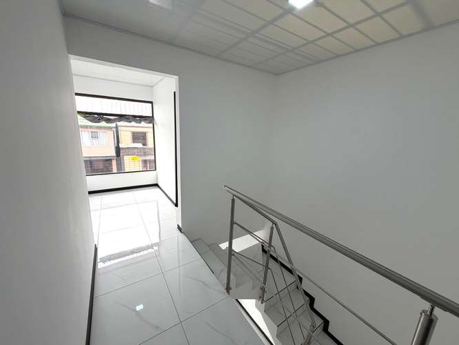 Casa en Venta a Estrenar en San Juan de Tibas con Acabados Premium y Uso Comercial - Imagen 11