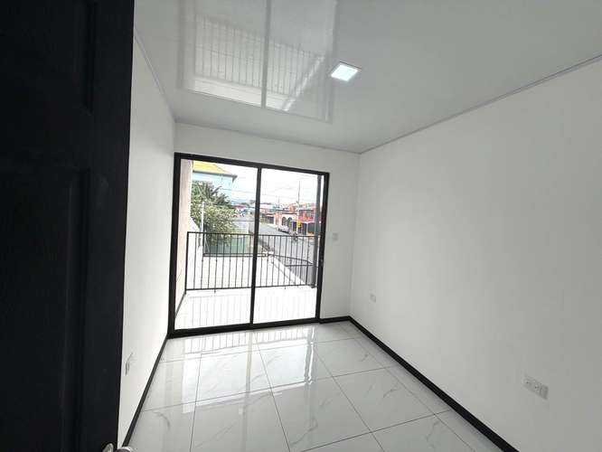 Casa en Venta a Estrenar en San Juan de Tibas con Acabados Premium y Uso Comercial - Imagen 18