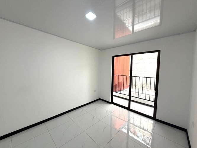 Casa en Venta a Estrenar en San Juan de Tibas con Acabados Premium y Uso Comercial - Imagen 10