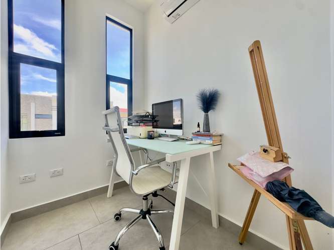 Moderna casa esquinera en Bello Horizonte (2 habitaciones + oficina) - Imagen 17