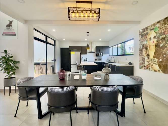 Moderna casa esquinera en Bello Horizonte (2 habitaciones + oficina) - Imagen 4