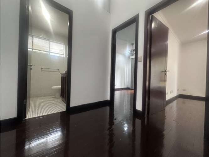 COMODA CASA IMPECABLE EN ALQUILER EN GUACHIPELÍN DE ESCAZÚ - Imagen 16