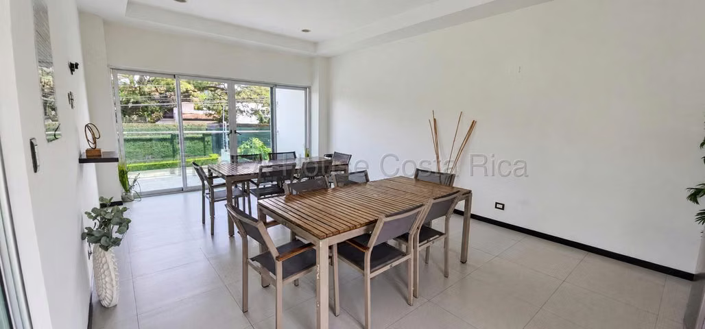 Alquiler de Hermoso Townhouse Moderno AMUEBLADO en Pozos de Santa Ana RZ - Imagen 9