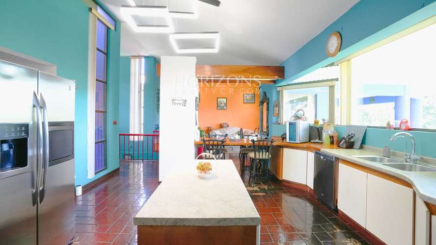 Se Vende Casa con Amplio Jardin en Residencial Sierras de La Union Vista a las Montañas nja1281 - Imagen 7
