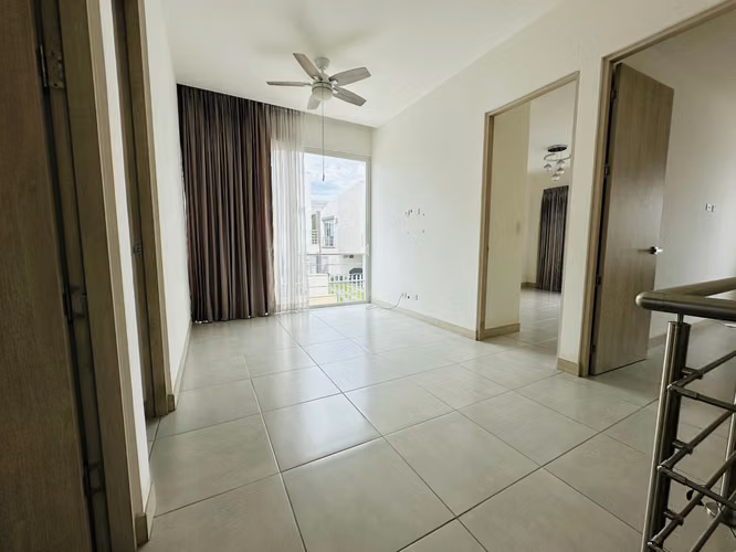 ALQUILER DE AMPLIA CASA EN CONDOMINIO LA ARBOLEDA - Imagen 6