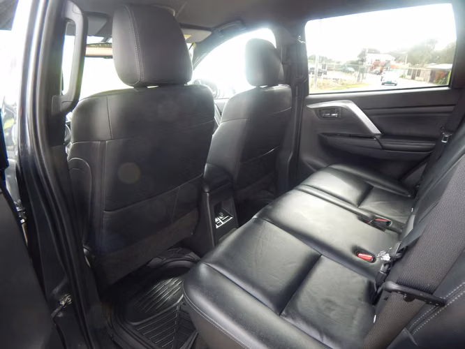 MONTERO SPORT GT LIMITED 4X4 AUTOMATICO 2026 - Imagen 9