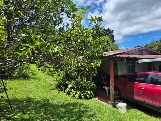 Venta de lote residencial en San José de la Montaña - Imagen 4