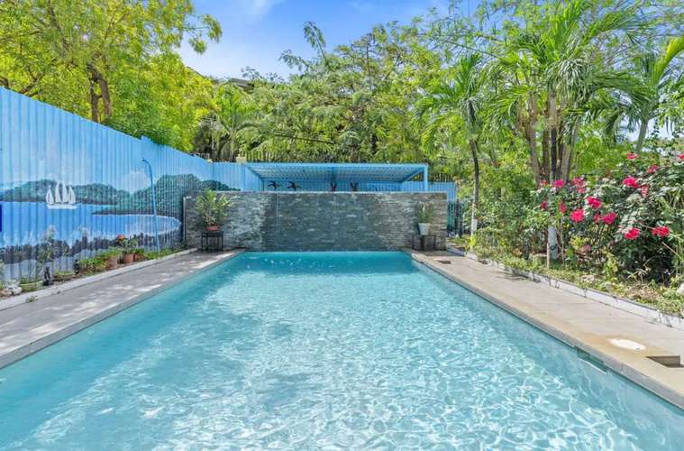 Casa en Playa Ocotal a pasos de la playa, piscina y apartamento independiente – 6 hab / 6 baños