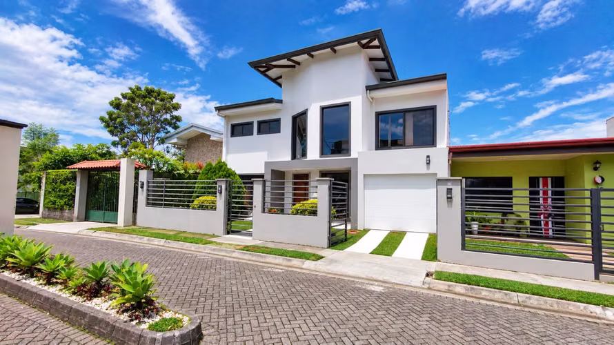 Casa en venta en San Pedro de Poás | 4 habitaciones y 337 m² de terreno