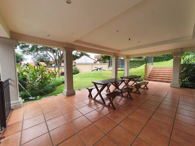 Jardín - Jaboncillo - Amplia - 322 m2 de terreno - Imagen 19