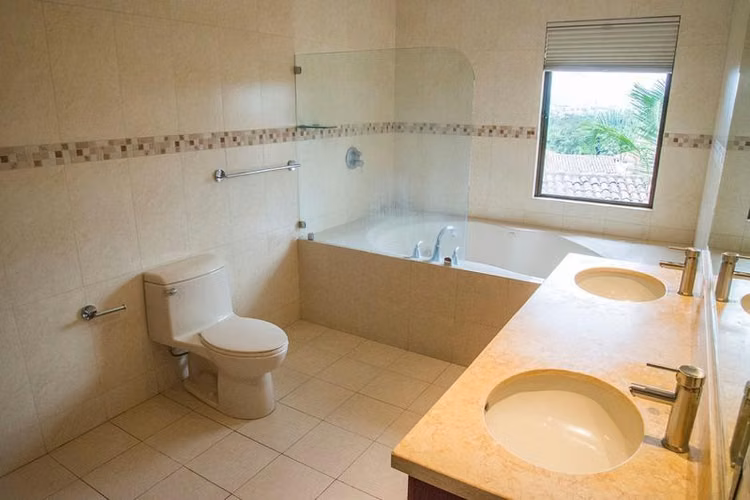 Jardín - Jaboncillo - Amplia - 322 m2 de terreno - Imagen 11