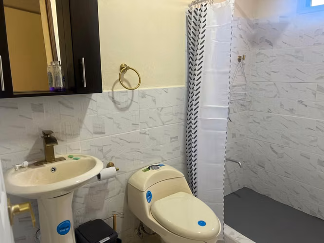 Apto. Studio amueblado para una pesona con todo los servicios Barva Heredia - Imagen 10