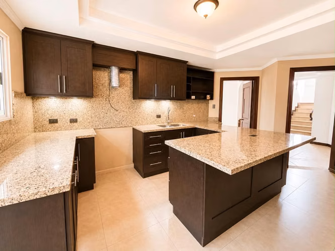 SE VENDE ESPECTACULAR CASA EN CONDOMINIO SANTA LUCIA - Imagen 2