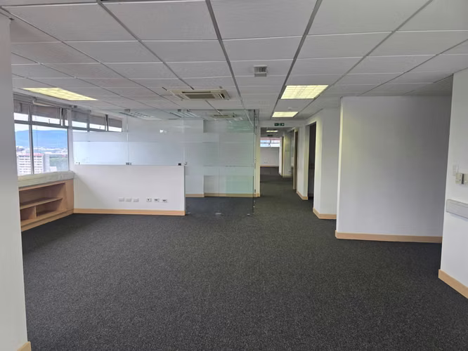 Alquiler de oficina en Centro Colón | 507 m² en piso 11 - Imagen 3