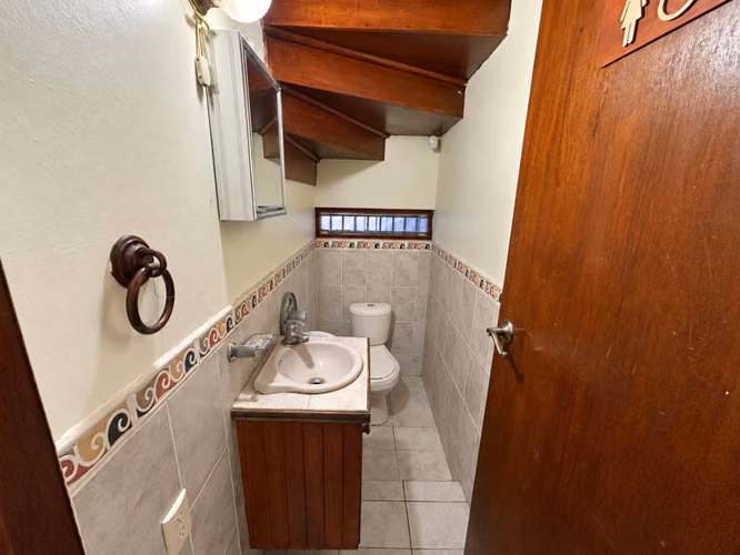 Casa de 4 habitaciones en alquiler cerca del Hospital La Católica | Calle Blancos - Imagen 17