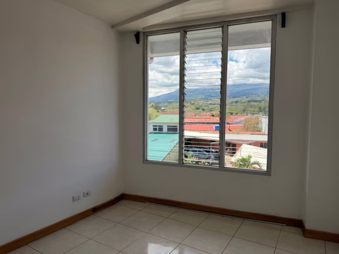 Alquilo apartamento en San Jocesito de San Rafael, a 10 minutos de la Universidad Nacional. Incluye el internet y agua - Imagen 5