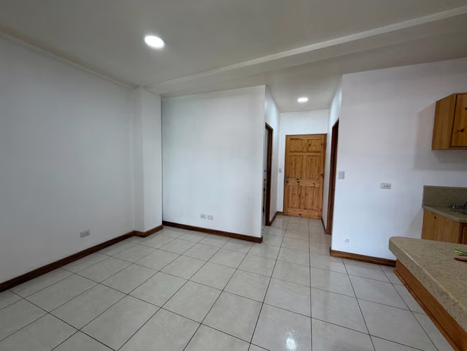 Alquilo apartamento en San Jocesito de San Rafael, a 10 minutos de la Universidad Nacional. Incluye el internet y agua - Imagen 4