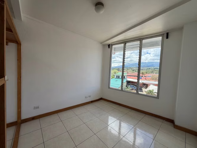Alquilo apartamento en San Jocesito de San Rafael, a 10 minutos de la Universidad Nacional. Incluye el internet y agua - Imagen 1