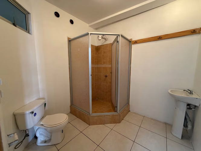 Alquilo apartamento en San Jocesito de San Rafael, a 10 minutos de la Universidad Nacional. Incluye el internet y agua - Imagen 3