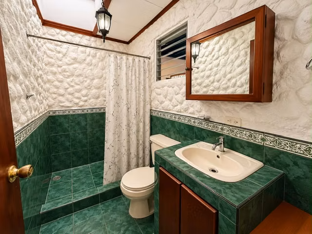 Alquiler de casa independiente y de una planta con apartamento en San Luis de Santo Domingo, Heredia. - Imagen 12