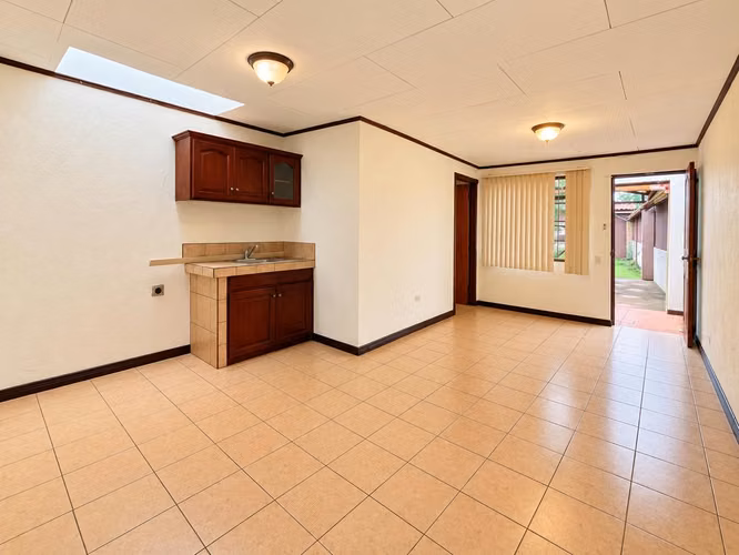 Alquiler de casa independiente y de una planta con apartamento en San Luis de Santo Domingo, Heredia. - Imagen 14