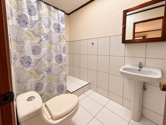 Alquiler de casa independiente y de una planta con apartamento en San Luis de Santo Domingo, Heredia. - Imagen 18