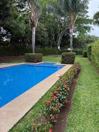 VENTA DE CASA- CONDOMINIO EN SANTA ANA - Imagen 2