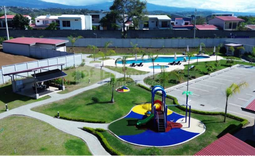 VENTA LOTE EN CONDOMINIO GRECIA - Imagen 1
